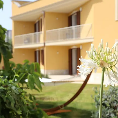 L'oasi Di Ciccio Apartament *